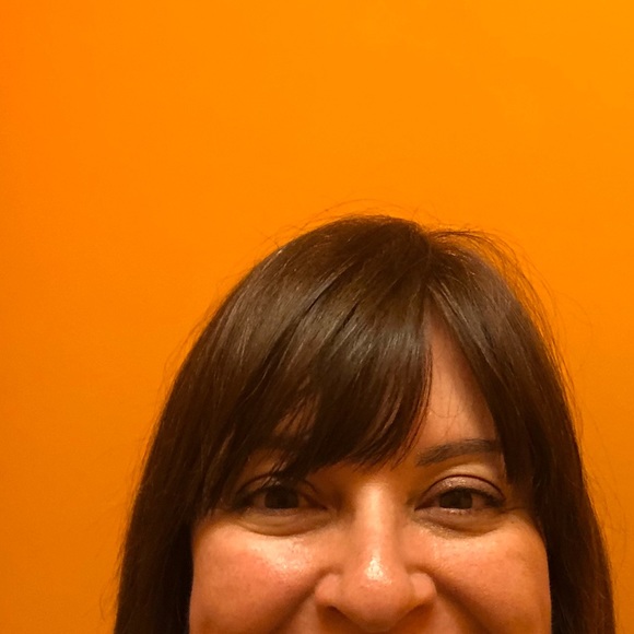 Meet your Posher, Chryssa - Picture 1 of 1